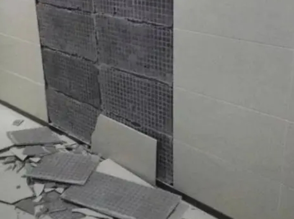 梁子湖瓷砖空鼓维修公司分享下梁子湖墙砖松动维修的知识